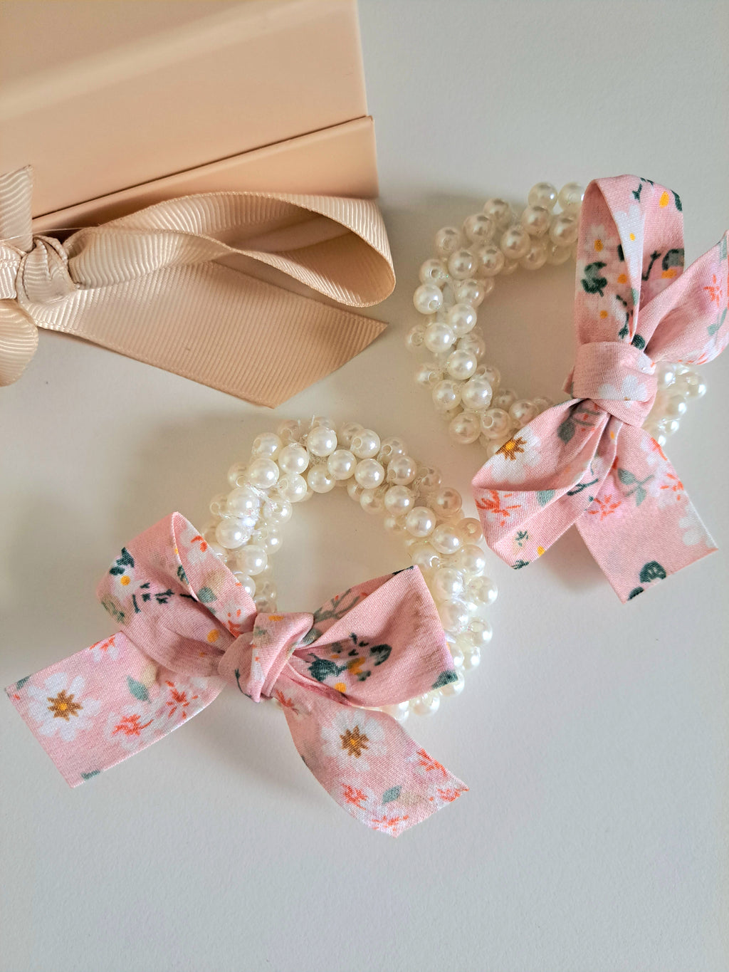 Faux Pearl Hair Tie || Pink ( 1 pcs)