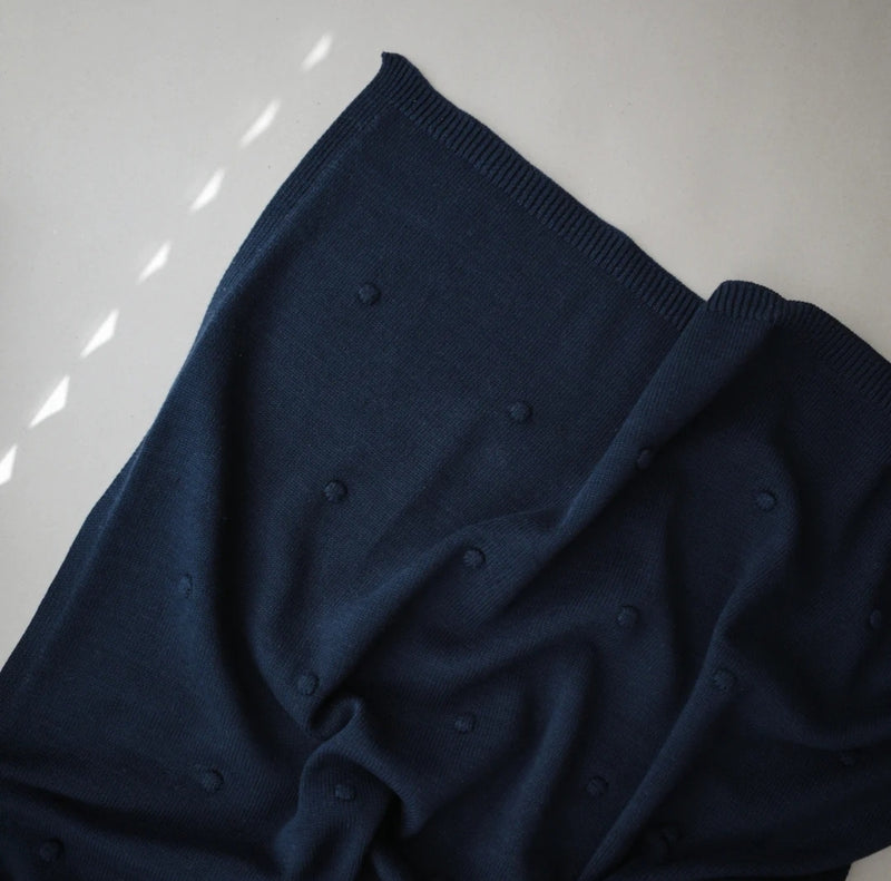 Mushie Knitted Textured Dots Blanket || Navy
