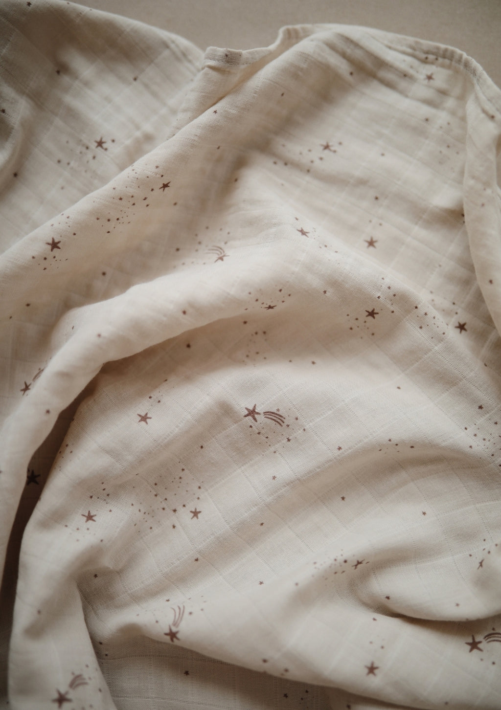 Organic Cotton Muslin Swaddle Blanket || Falling Stars